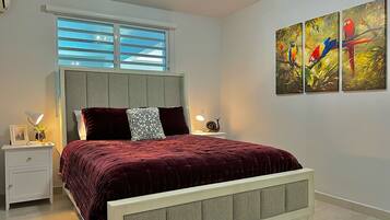 6 habitaciones, tabla de planchar con plancha y cuna de viaje