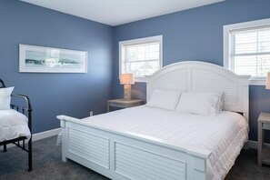 5 bedrooms, iron/ironing board, free WiFi, bed sheets