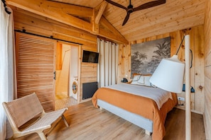 Comfort Suite, Private Bathroom, Pool View (Petite villa suite 380)