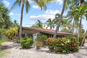Exterior - The Palms Cottage One- A Green Haven on Sanibel (Sanibel)