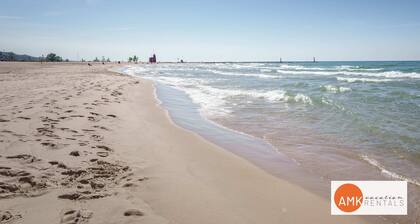 Downtown Holland Charmer