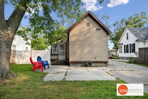 Exterior - Downtown Holland Charmer (Holland)