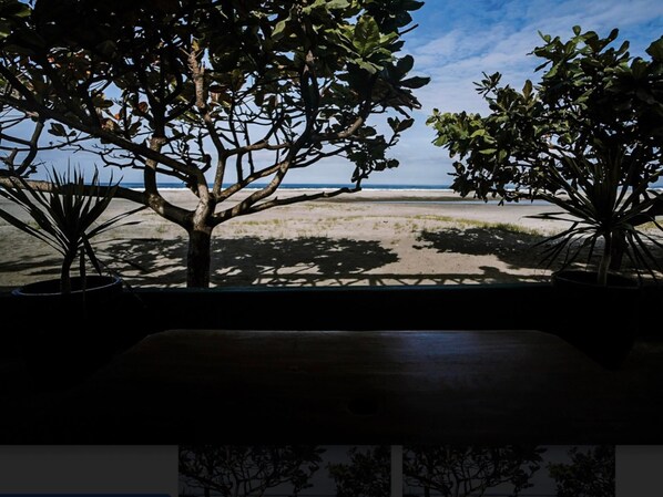 Beach - A charming ocean front resort... (San Juan)