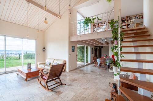 Maison Origami - Three Bedroom Villa, Sleeps 6