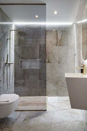 Shower, hair dryer, towels - Always Easy I Sagües (San Sebastián/Donostia)