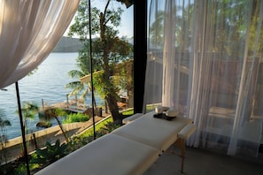 Behandelingskamers voor koppels, hotstone-massages