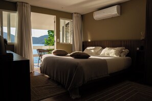 Biancheria da letto di alta qualità, materassi in memory foam, minibar