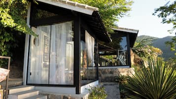 Couples treatment rooms, hot stone massages, deep-tissue massages