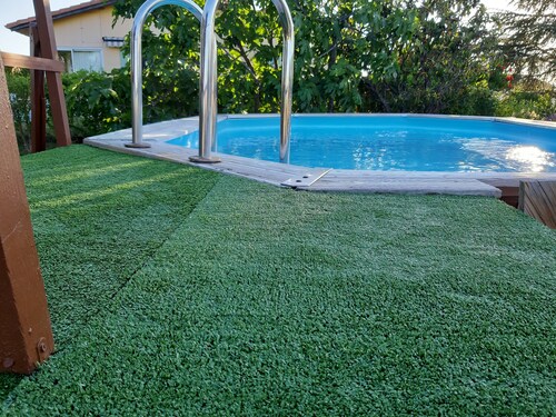 STUDIO CALME AVEC PISCINE