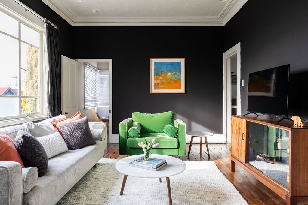 Colonial on Arthur hosted by Labode Accommodation