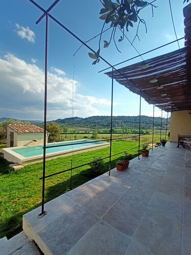Country house 5 minutes from the foot of the Ventoux