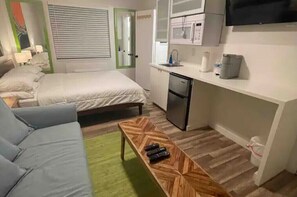 1 chambre, fer et planche à repasser, Wi-Fi gratuit, draps fournis
