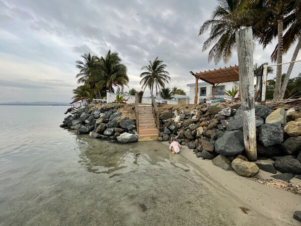 Chaise longue, serviettes de plage