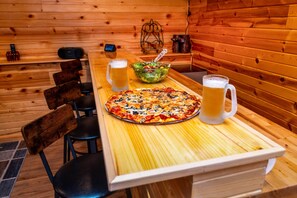 Dining - 4bd/3.5ba w/Hot Tub, Games, Near Thunder Bay Falls! (Galena)