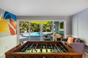 Et oppvarmet basseng