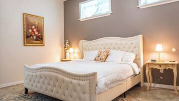 1 chambre, fer et planche Ă repasser, Wi-Fi gratuit, draps fournis