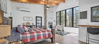 Cozy custom-built Cabin - Lakeside