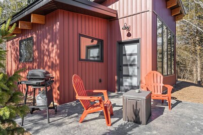 Cozy custom-built Cabin - Lakeside