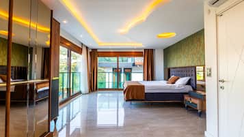 5 bedrooms, premium bedding, Select Comfort beds, individually decorated