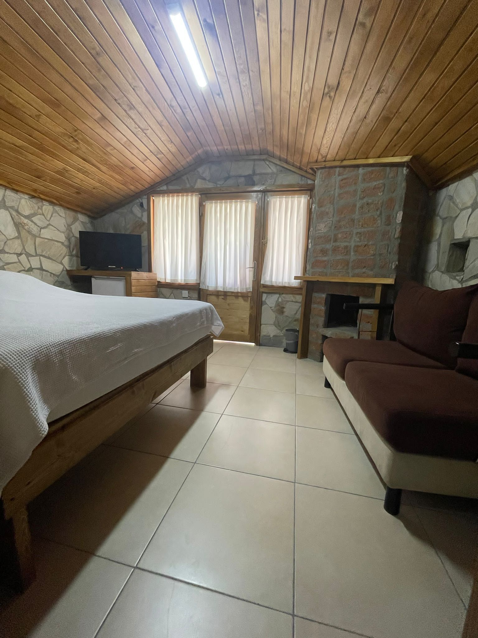 Tree House, Multiple Beds, Lanai, Pool View | Egyptian cotton sheets, premium bedding, down duvets, memory-foam beds