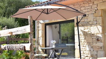 Cottage Romantique, bain Ă remous (L'Ătoile Spa) | Jardin