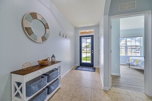 4 camere, una scrivania, ferro/asse da stiro, culla da viaggio