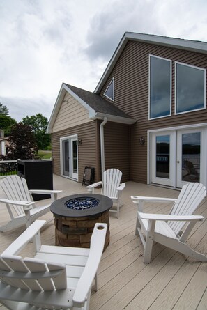 Terrace/patio - LAKE FRONT WITH VIEWS TO DREAM OF (Susquehanna)