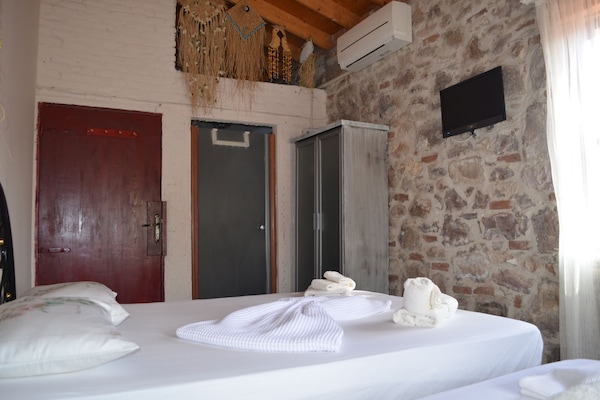 Standard Triple Room | Premium bedding, free WiFi, bed sheets