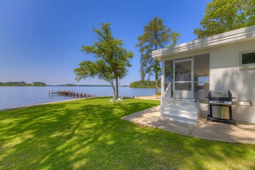 Ultra Modern Lake Murray Villa | Magnificent Views