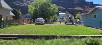 RV space on the River Unit B -minutes from Gorge concerts