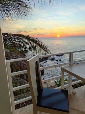 Habitacion Turquesa | Área de estar | TV LCD 43 polegadas com canais a cabo, filmes pagos, pisos aquecidos