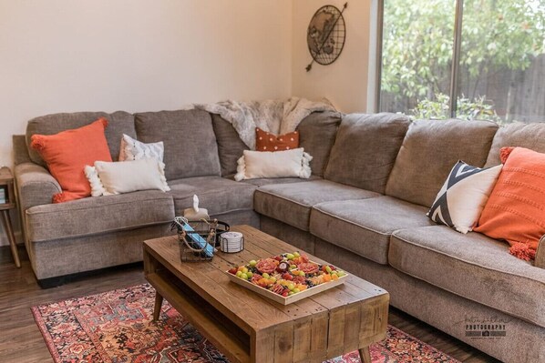 Smart TV, fireplace, offices