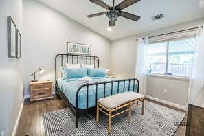 4 bedrooms, desk, iron/ironing board, travel cot