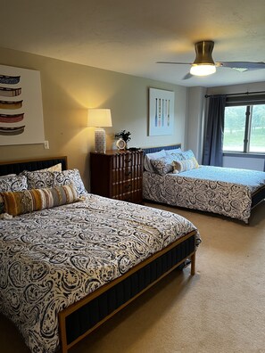 2 bedrooms, free WiFi, bed sheets, wheelchair access - Perfect Getaway For Any Golfer and Lake Lover (Afton)