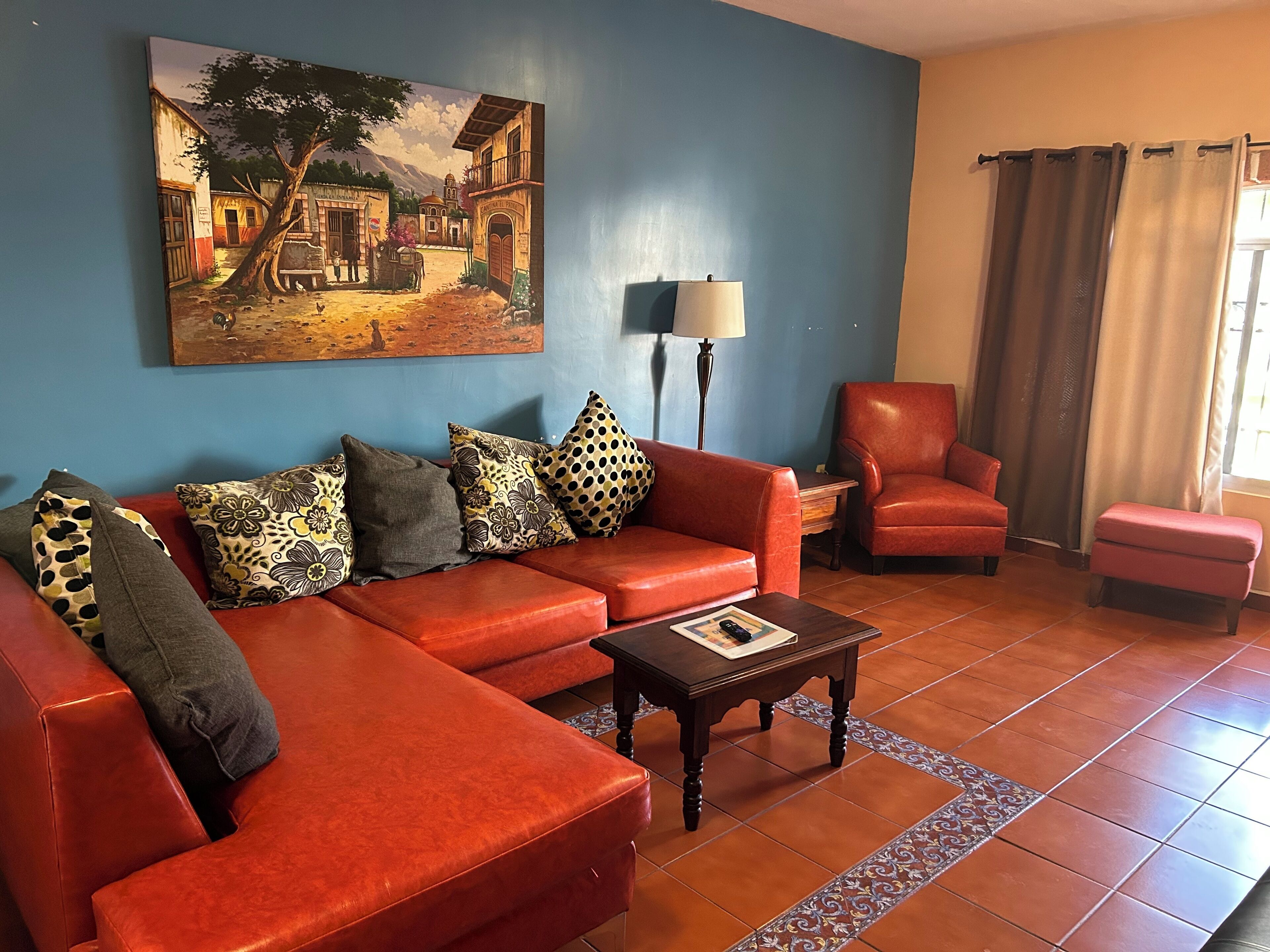 Virigilio abajo | Living area | Flat-screen TV