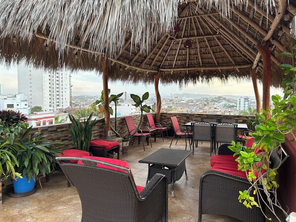 Virgilio Arriva | Terrace/patio