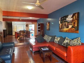 Virigilio abajo | 起居区 | 平板电视