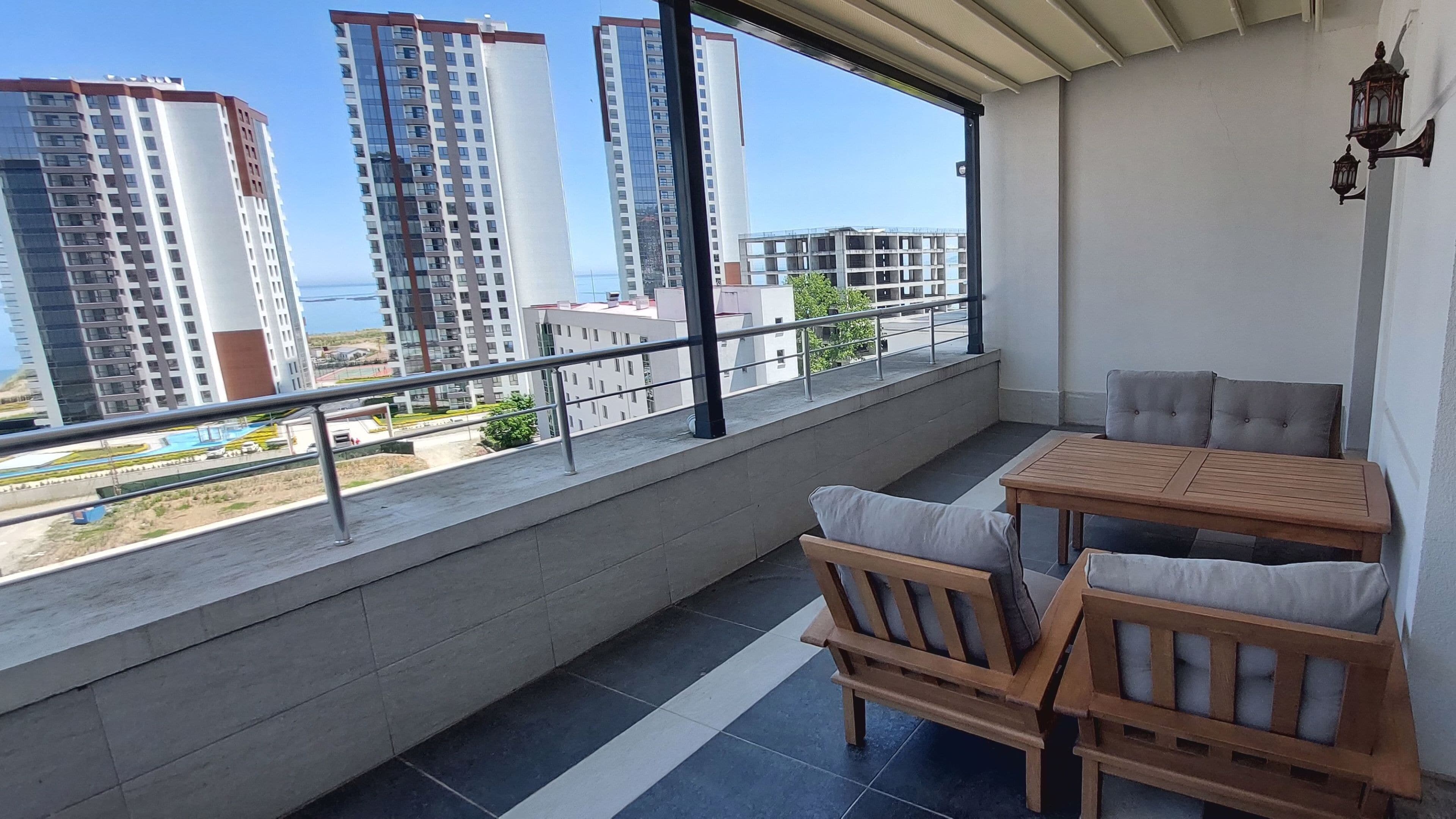 Phòng Suite, 1 giường cỡ queen, hút thuốc (Top Floor) | 1 phòng ngủ, minibar, bàn, khu vực làm việc phù hợp cho laptop 