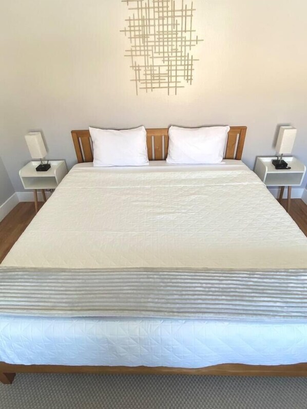 4 عدّة غرف نوم ومكواة/لوح كي وواي فاي مجانًا وملاءات أسرّة