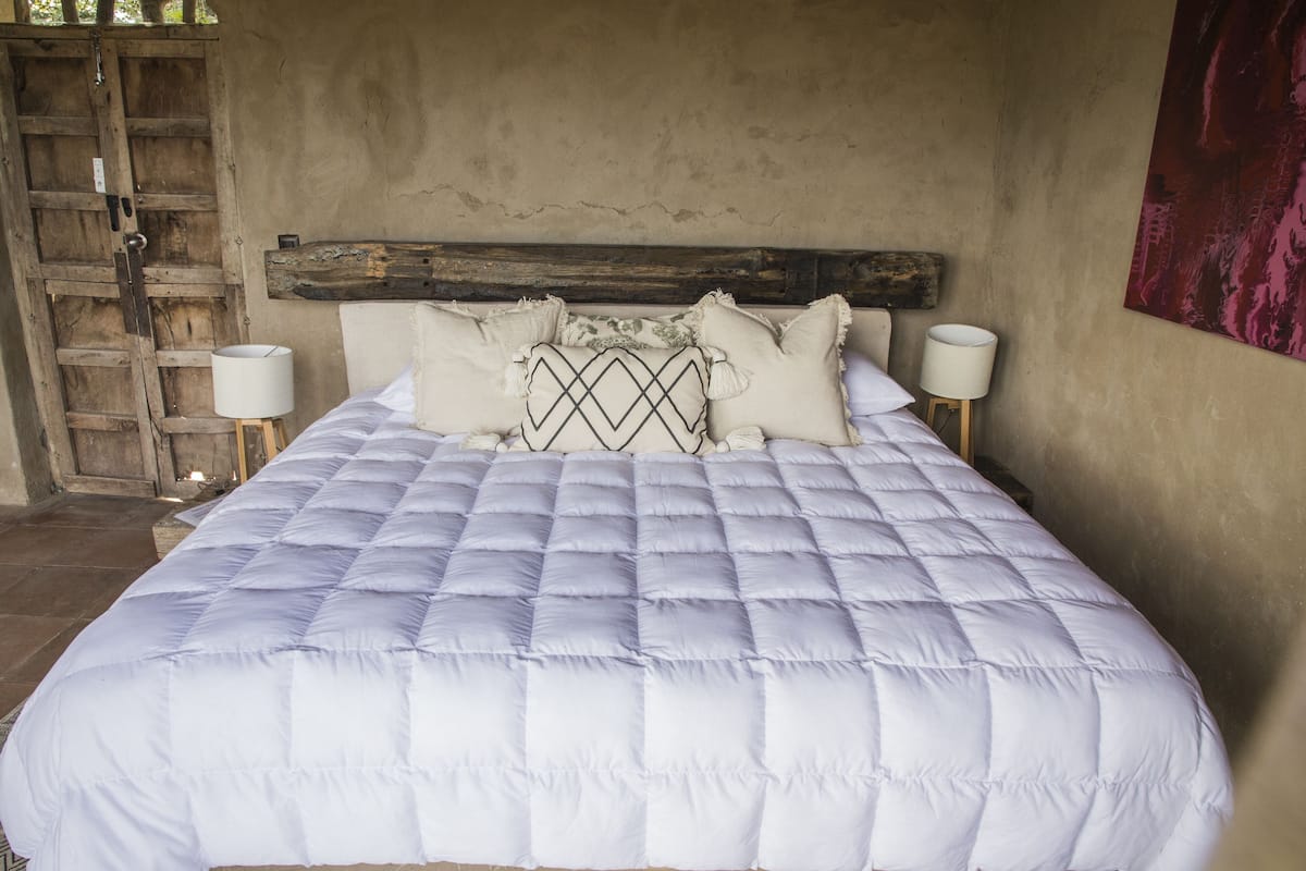 Classic Room | In-room safe, free WiFi, individually furnished, bed sheets