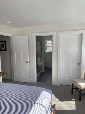 4 habitaciones, wifi gratis y ropa de cama 