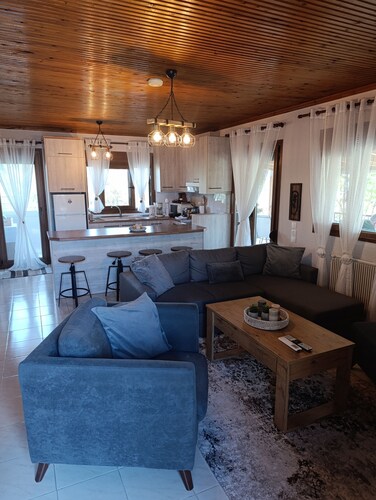 2 Steps from the "Beach"