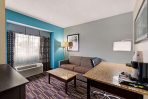 Suite, 1 Bedroom, Non Smoking (2 Queen Beds)