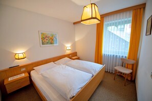2 chambres, accès au Wi-Fi (inclus), literie fournie