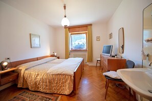 2 chambres, Wi-Fi gratuit, draps fournis