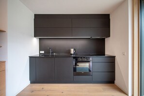 Frigorifero, forno, lavastoviglie, macchina per tè/caffè