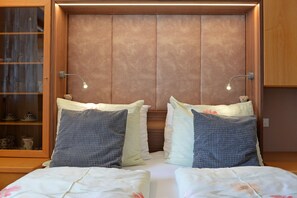 1 quarto, Wi-Fi de cortesia, roupa de cama