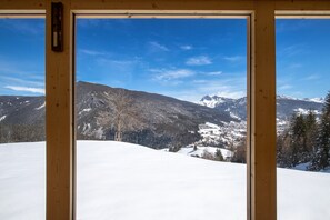 Interni