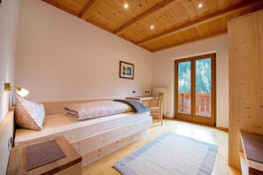 3 bedrooms, bed sheets - Chalet Prinoth 138A (Selva di Val Gardena)