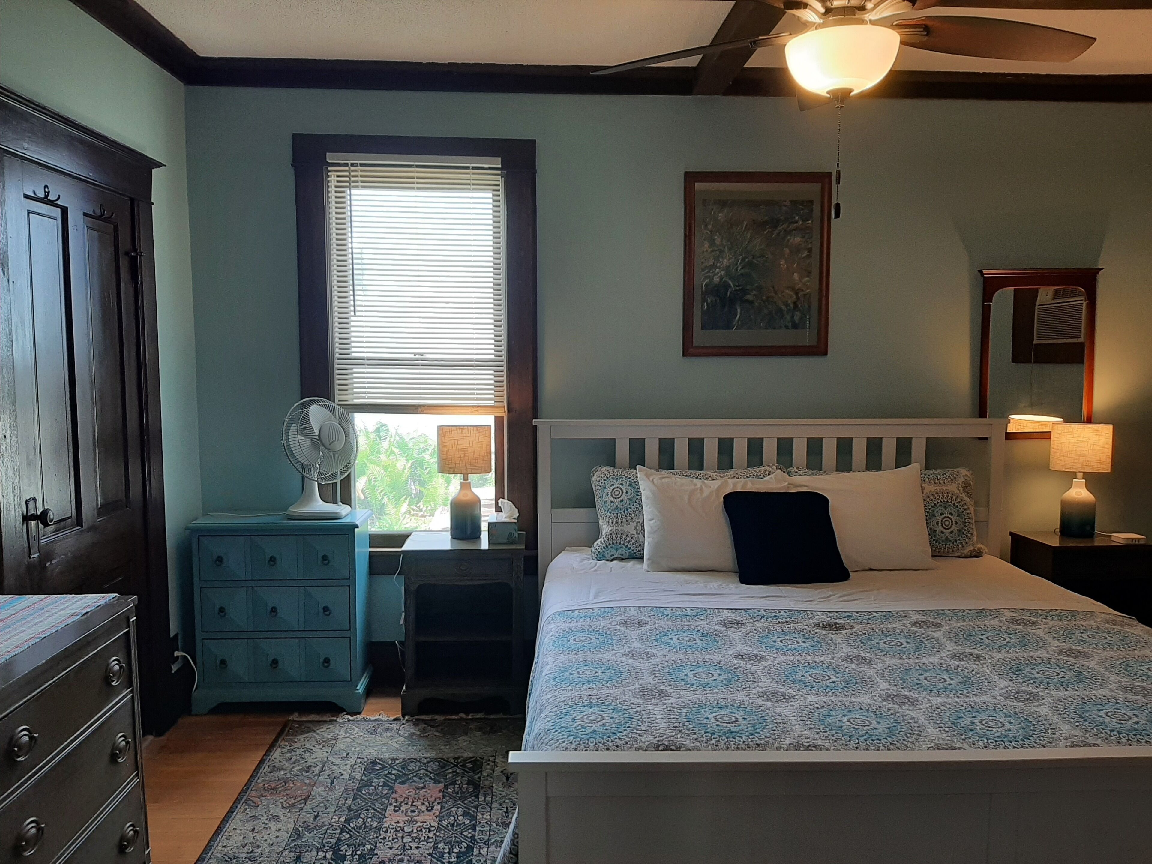 4 間睡房、熨斗/熨衫板、免費 Wi-Fi、床單